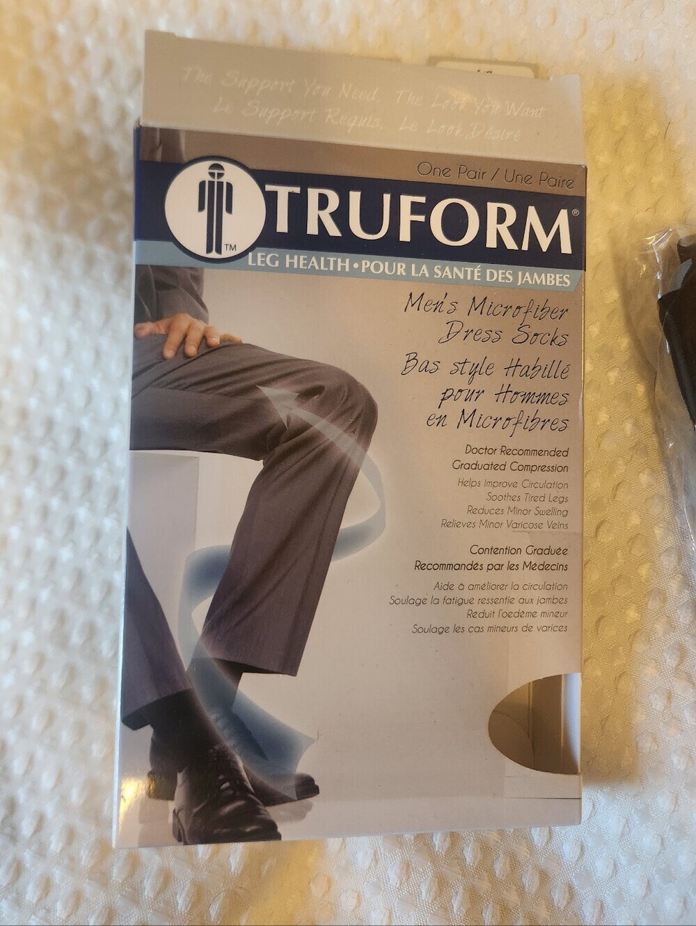 NEW in Box Men's Black Compression Socks (Moderate Compression) Size L